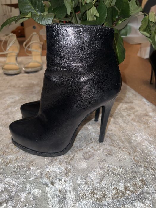 Женские демисезонные ботильоны