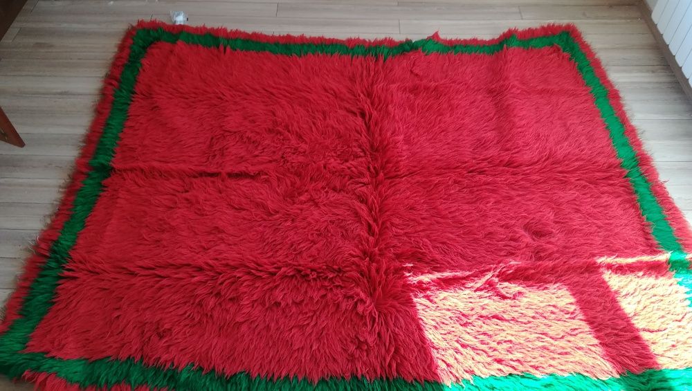 Вълнени черги, одяла и килими. Ръчно изтакани