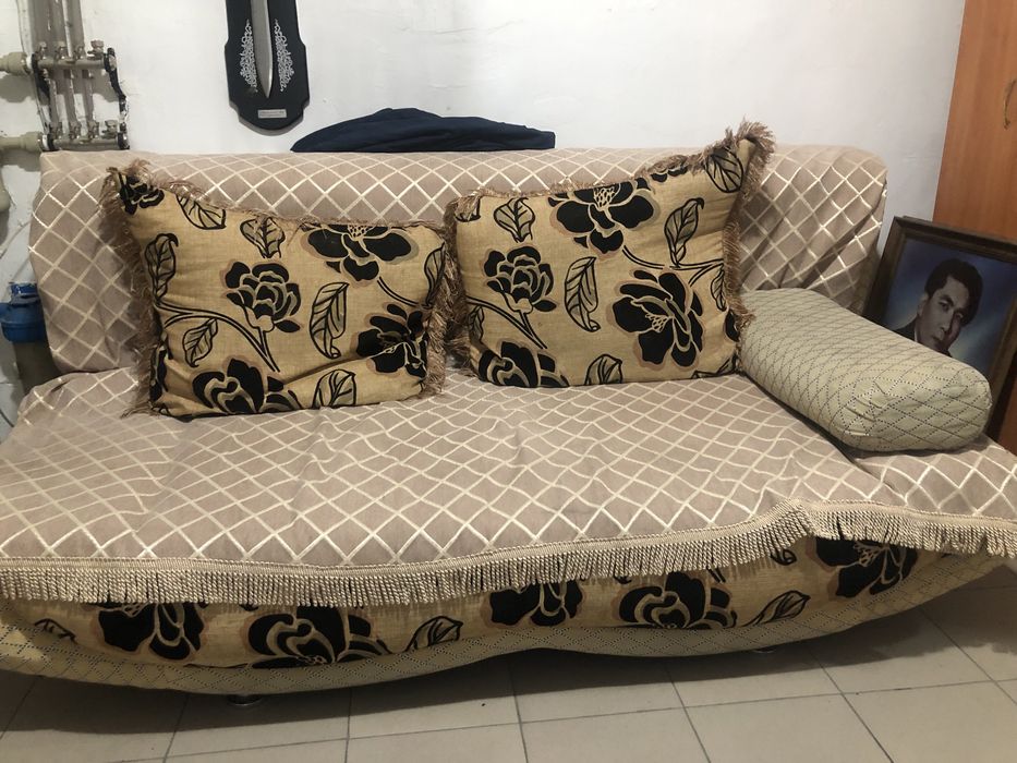 Продаю Диван раскладной