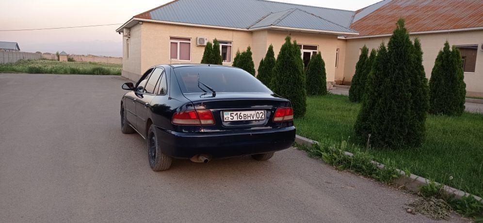 Продам машину mitsubishi