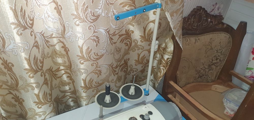 Швейная машина Jakk. Почти новая