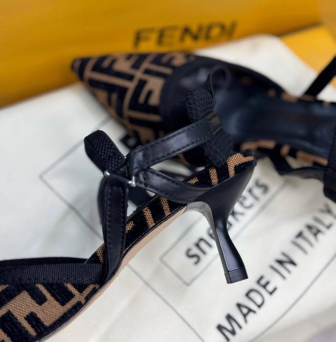 Продам туфли под Fendi
