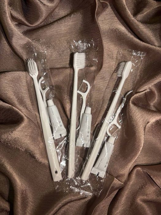 Mehmonxonalar uchun bir martalik tish cho‘tka va pasta