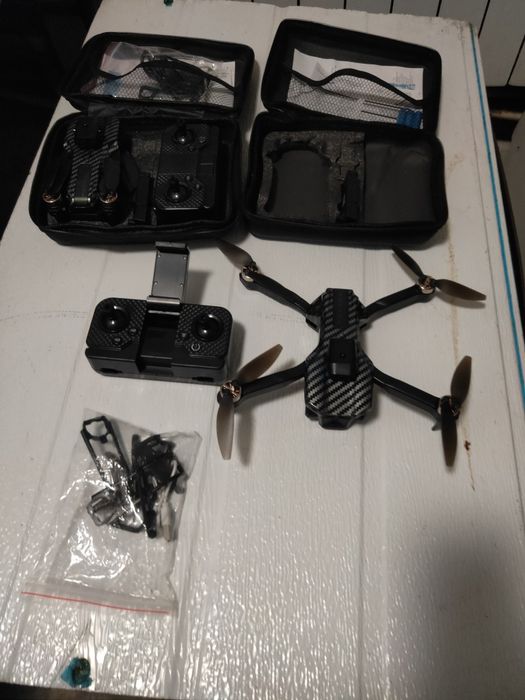 Продам новый дрон с 2 камерой