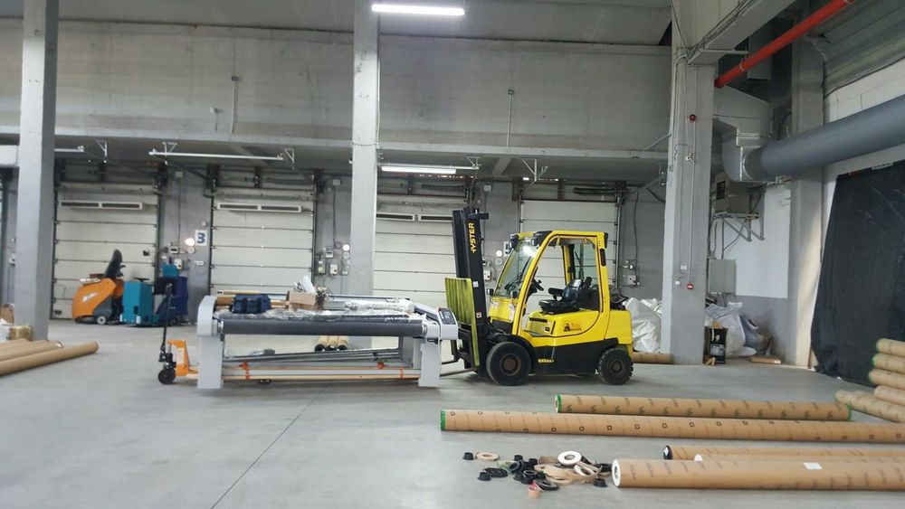 Închiriere stivuitoare motostivuitoare  București