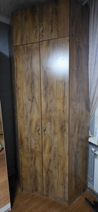 Шкаф угловой 250х90х90