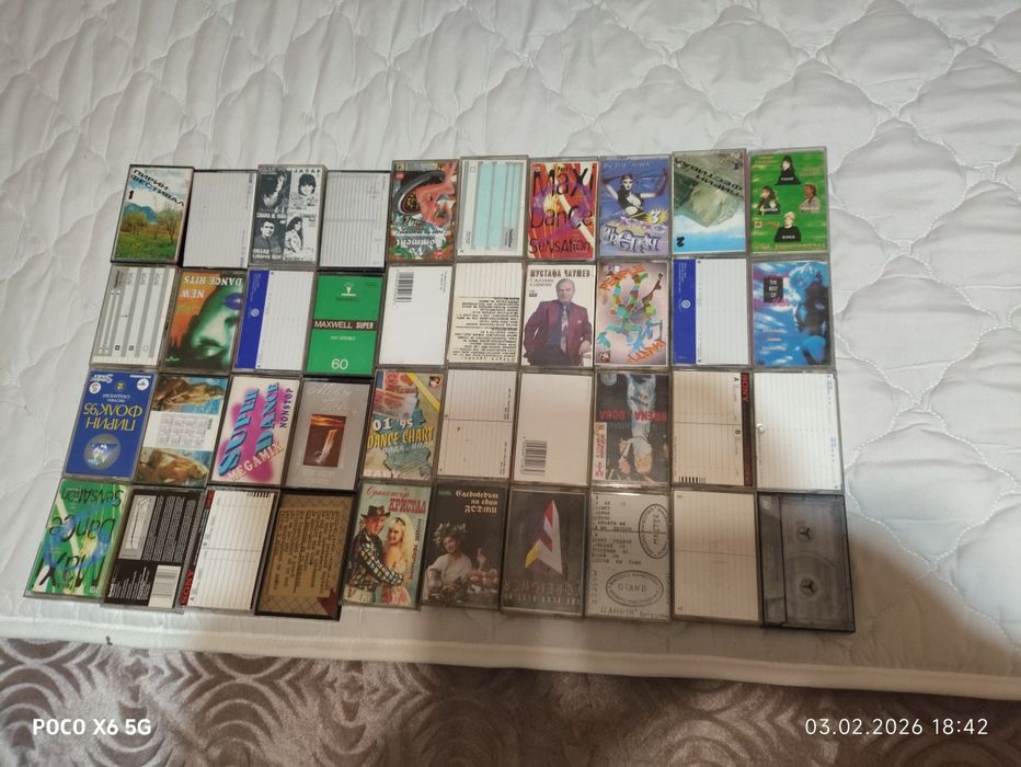 40 броя аудио касети