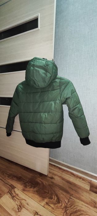 Продам куртку зимнию