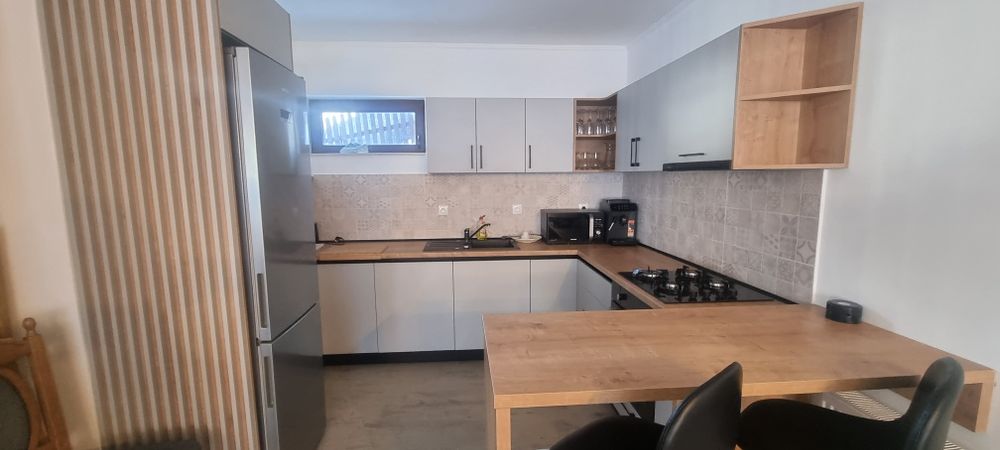 Închiriez pensiune "Bucegi Panorama" din Moieciu de sus