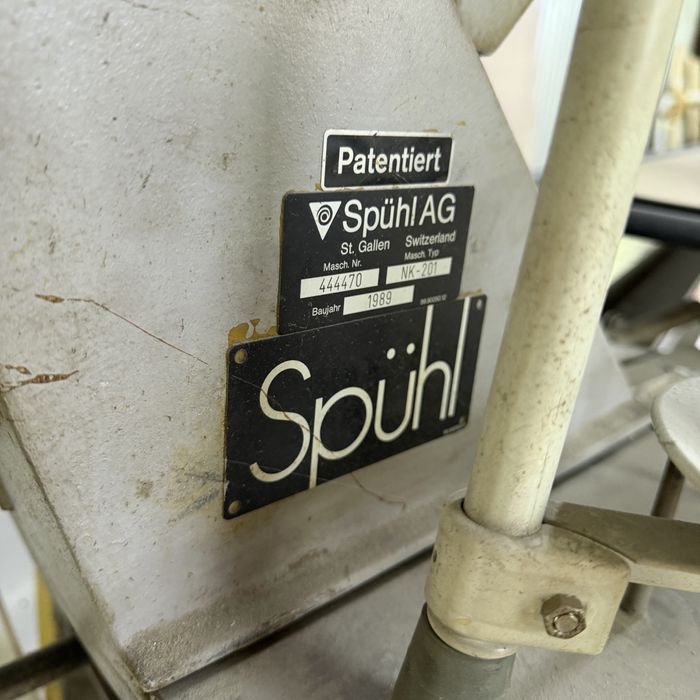 Станок для пошива матрацов + станок вязать проволоку для матрацов