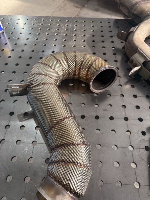 Downpipe Custom imbracat la thermoperformance