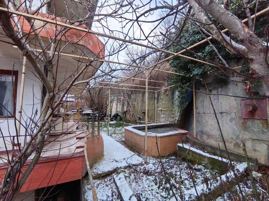 Продава се Къща в Провадия - 380 кв.м за 295 €/кв.м - Снимка #14