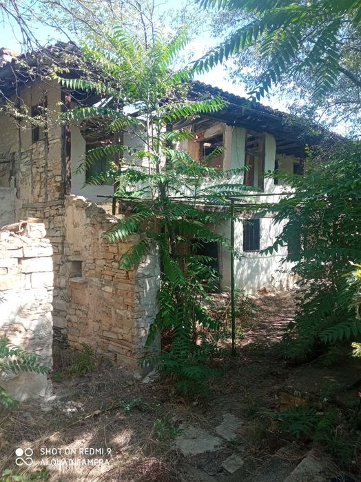 Продавам Къща във село Яворово област Стара Загора.