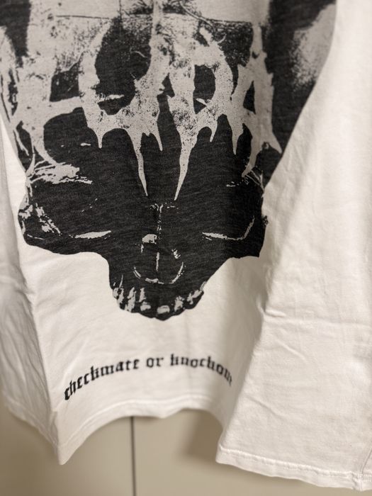 2.Бяла тениска LUDA