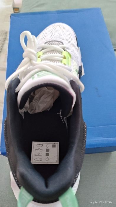 Adidași baschet Nike Giannis Immortality 2 46/30cm