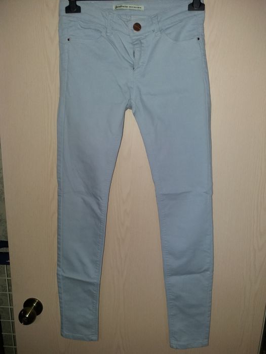 Джинсы женские разные