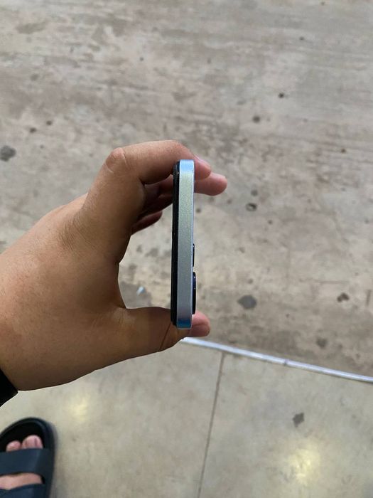 Infinix Hot30i 128/8 white