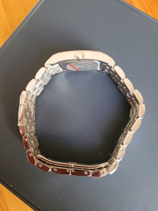 Нов швейцарски часовник Longines Dolce Vita, циферблат цвят шампанско