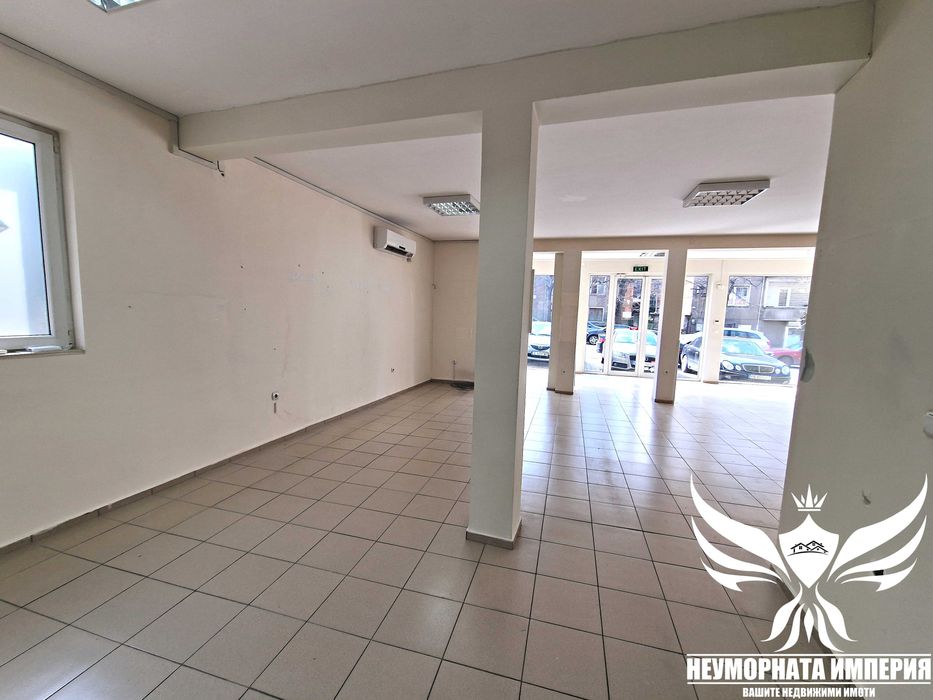 Дава се под наем Магазин в Асеновград - 180 кв.м за 727.77 € - Снимка #8