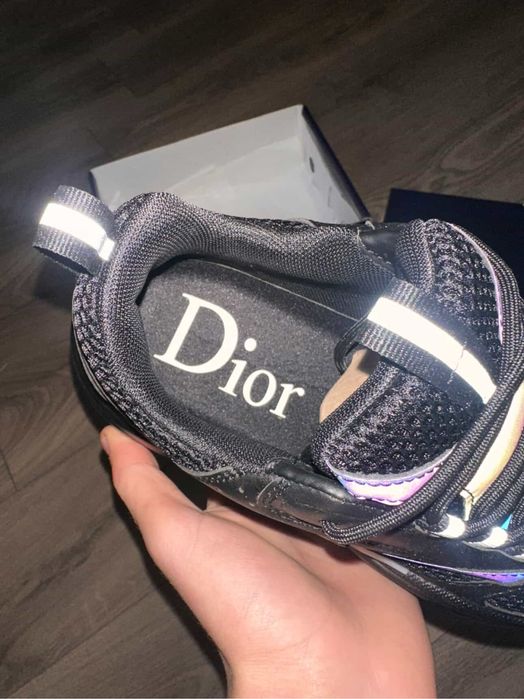Dior b22.