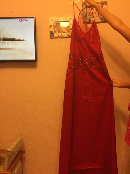 продам платье вечернее