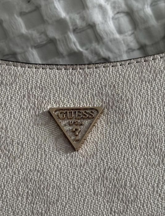 Сумка багет Guess