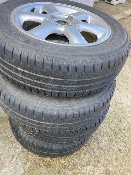 Vand jante  175/65 R15 + cauciucuri de vara