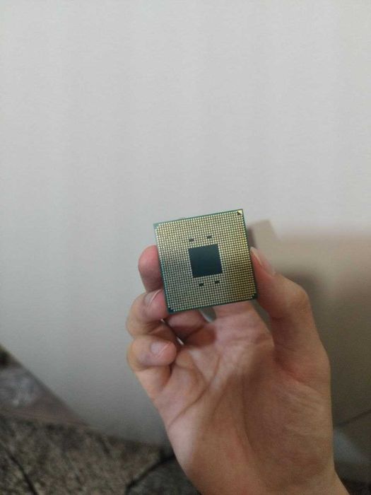 продам процессор ryzen 5 3600x