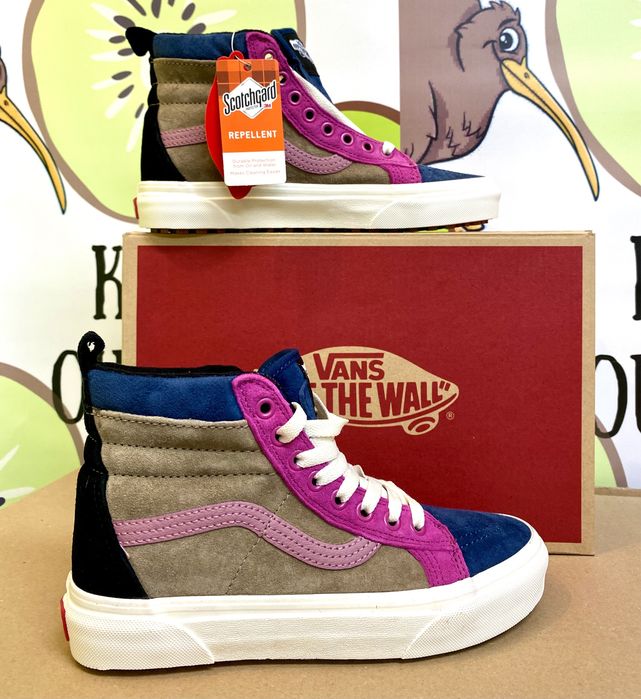Дамски спортни обувки Vans кецове с малък дефект