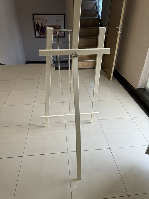 Продам мольберт для фото (150см)