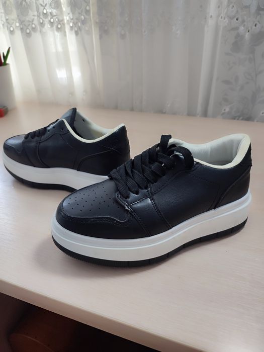 Обувь на девочку подростка