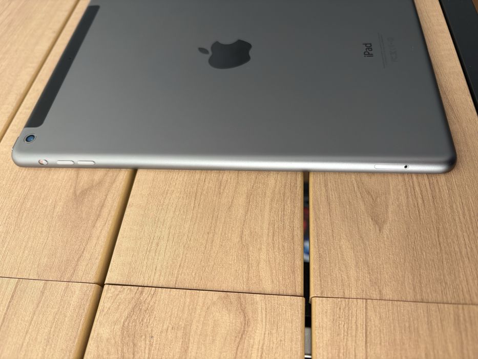 Apple iPad Air + husa protectie