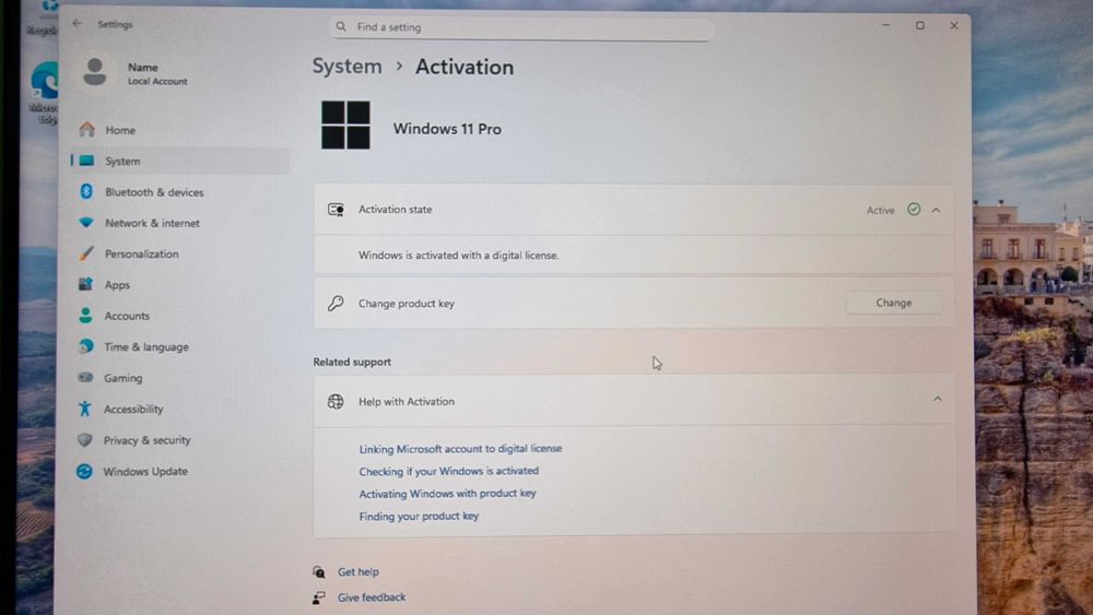 Настолен гейминг компютър с лицензиран Win 11