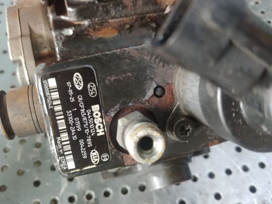 pompa inalta  1.5 crdi d4fa hyundai accent 3 matrix  kia rio 2 cerato 0445010124