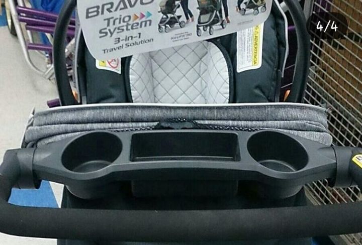 Продам коляску CHICCO Trio 2в1