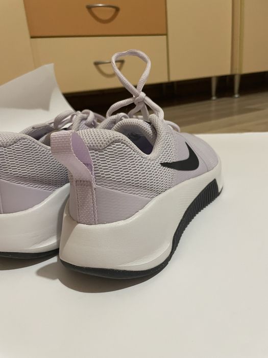 Дамски маратонки Nike