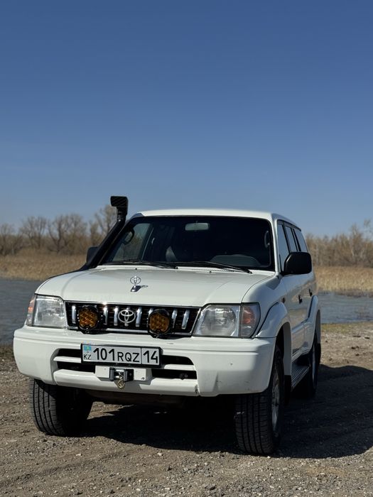 Toyota Land Cruiser Prado 90