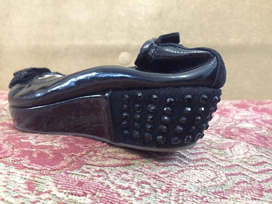 Продам туфли модельные новые