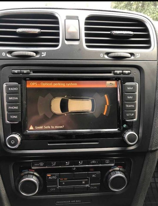 VOLKSWAGEN Golf 2010 — imagine 5