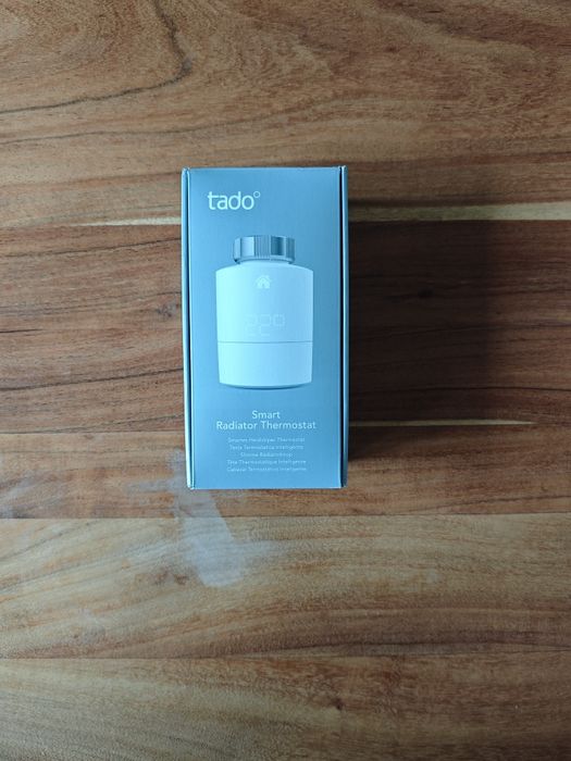 Комплект за смарт отопление tado° (V3+) – термостат + 5 термоглави + безжичен приемник