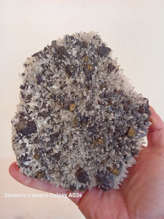 Кварц, пирит, галенит