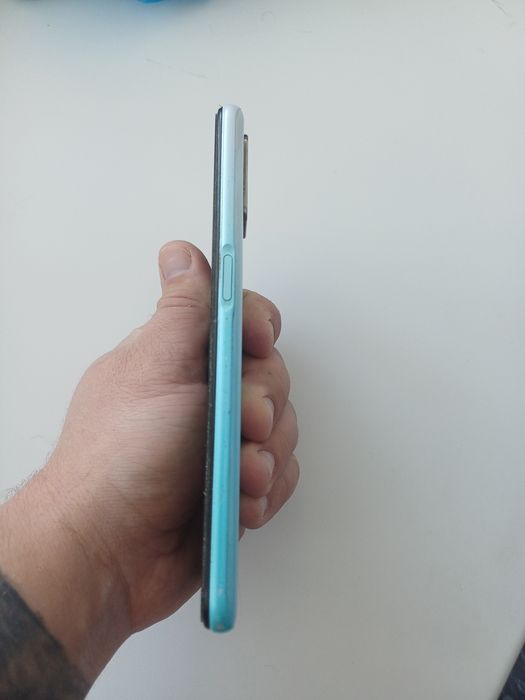 Продам смартфон оппо а72