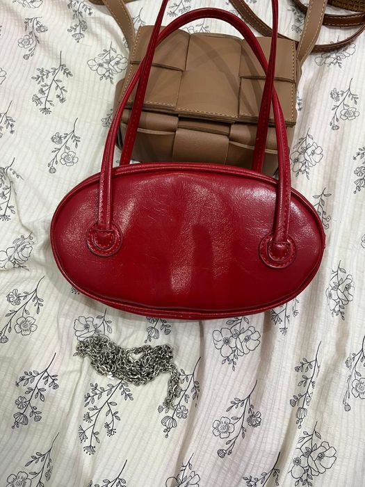 продам красную сумку