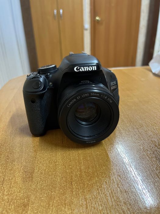 Canon 600D, +объектив 50-1.8