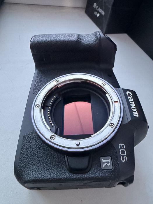 Canon eos R фотокамера