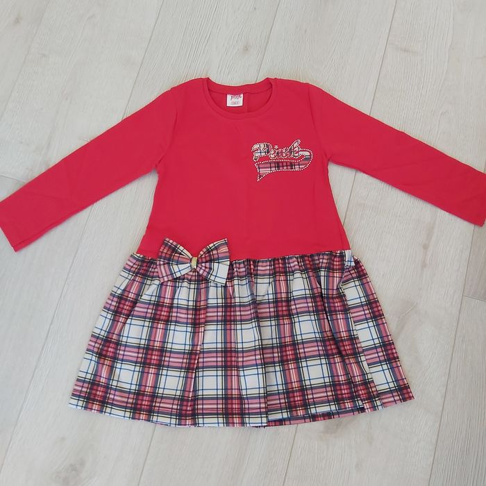 Платье на 3-4года, все новое