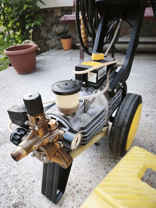 Aparat de spălat cu presiune Karcher HD890