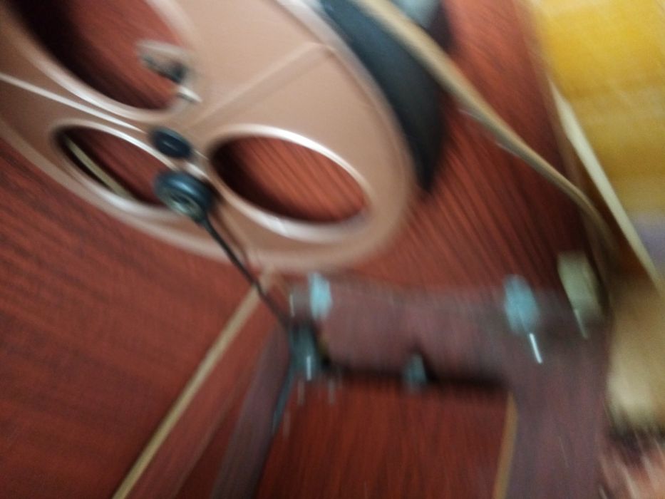 Продам швейную машинку "Чайка"142-2м