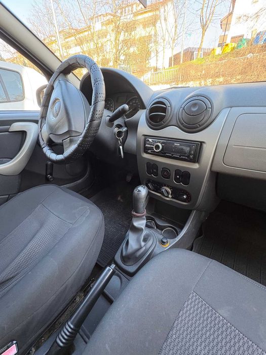 Dacia Sandero. 1,4 mpi Klima