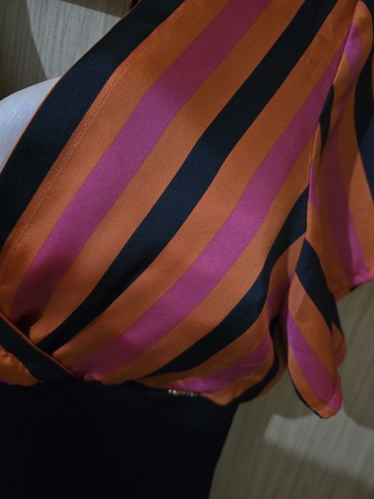 Елегантна дамска рокля